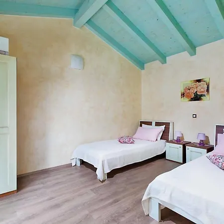 Luka Villa